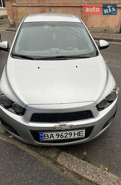 Хетчбек Chevrolet Sonic 2011 в Кропивницькому
