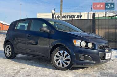 Хетчбек Chevrolet Sonic 2014 в Києві