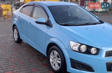Седан Chevrolet Sonic 2014 в Кропивницком