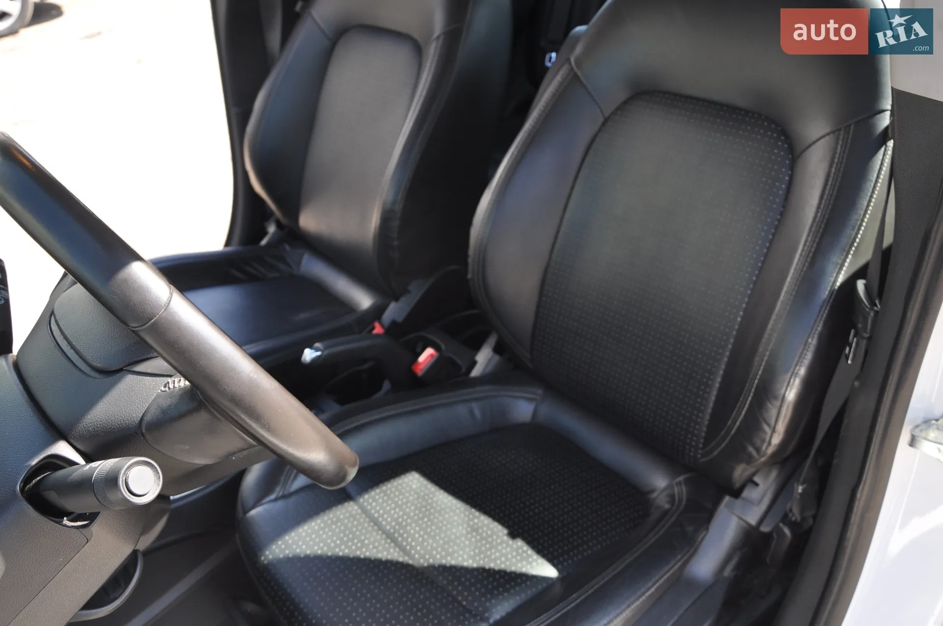 2015 Chevrolet Sonic - мініатюра 23