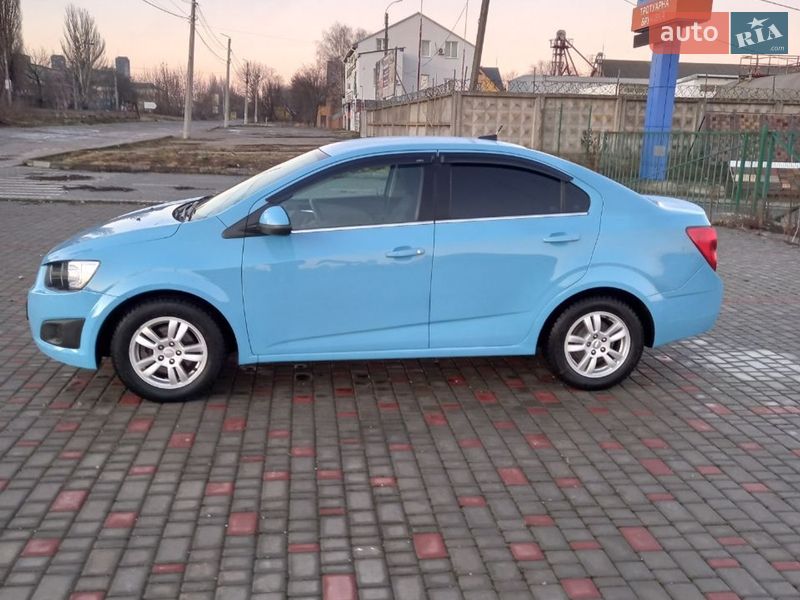 Седан Chevrolet Sonic 2014 в Кропивницком