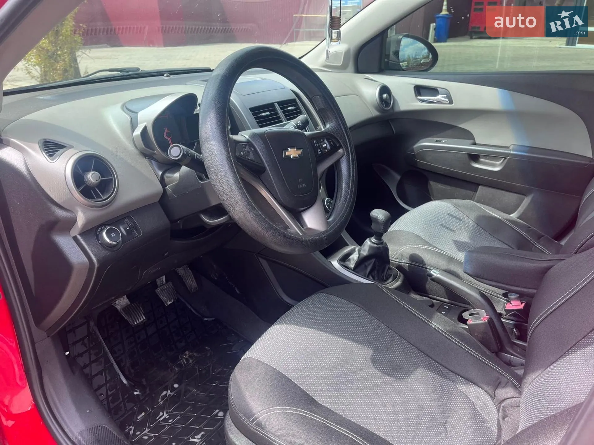 2012 Chevrolet Sonic - мініатюра 17