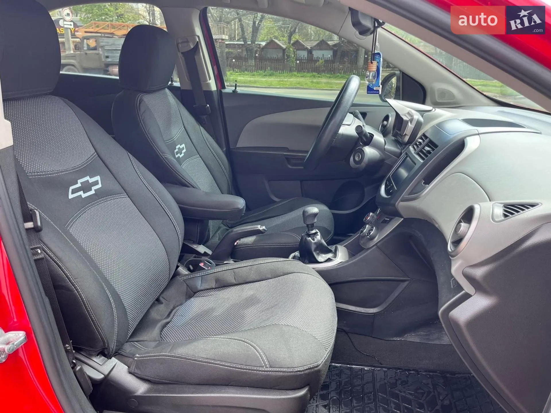 2012 Chevrolet Sonic - мініатюра 25
