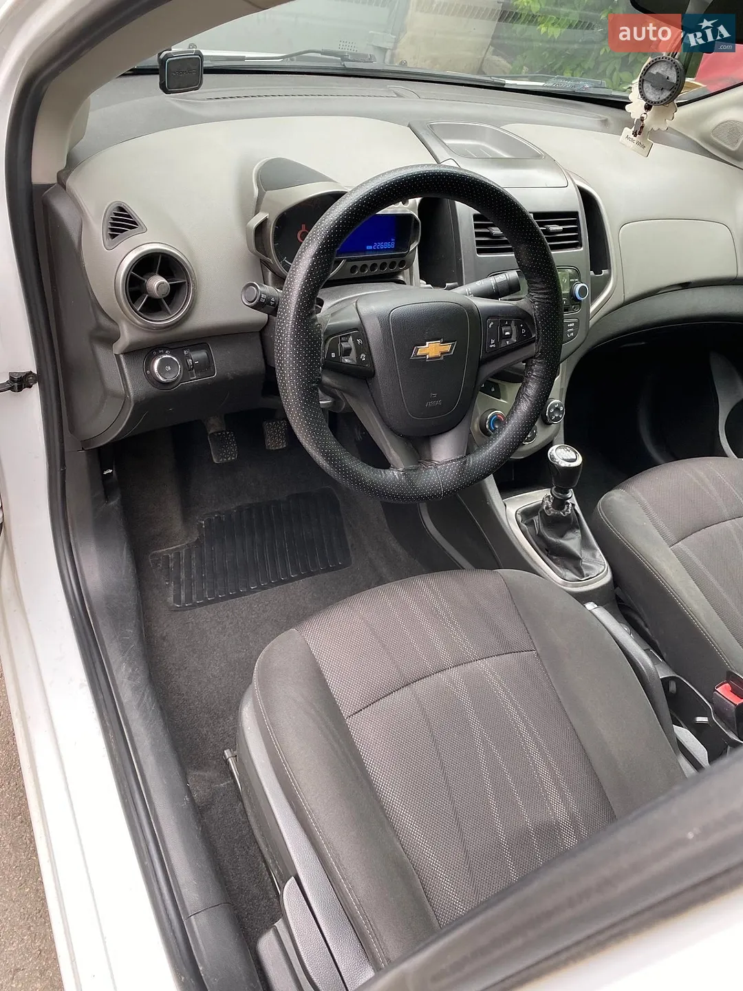 2012 Chevrolet Aveo - мініатюра 8