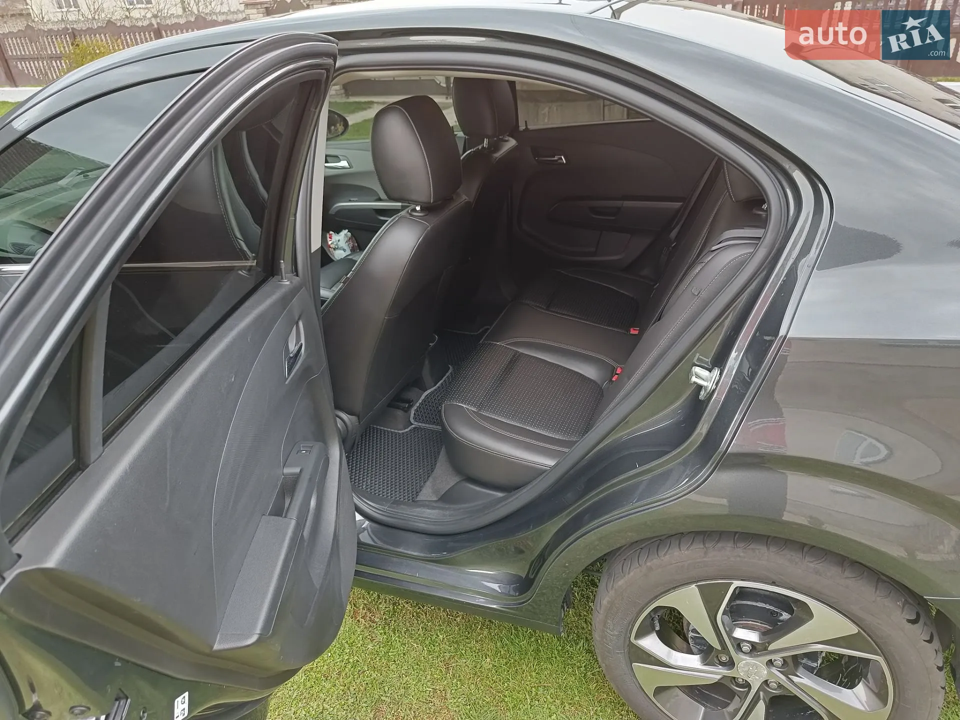 2016 Chevrolet Sonic - мініатюра 12