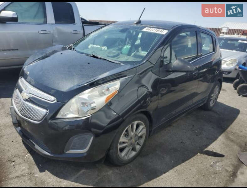 Хэтчбек Chevrolet Spark EV 2014 в 
