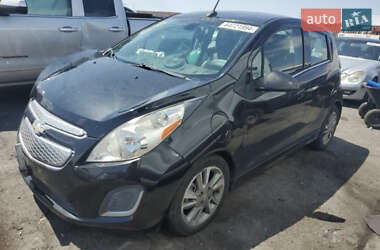 Хэтчбек Chevrolet Spark EV 2014 в 