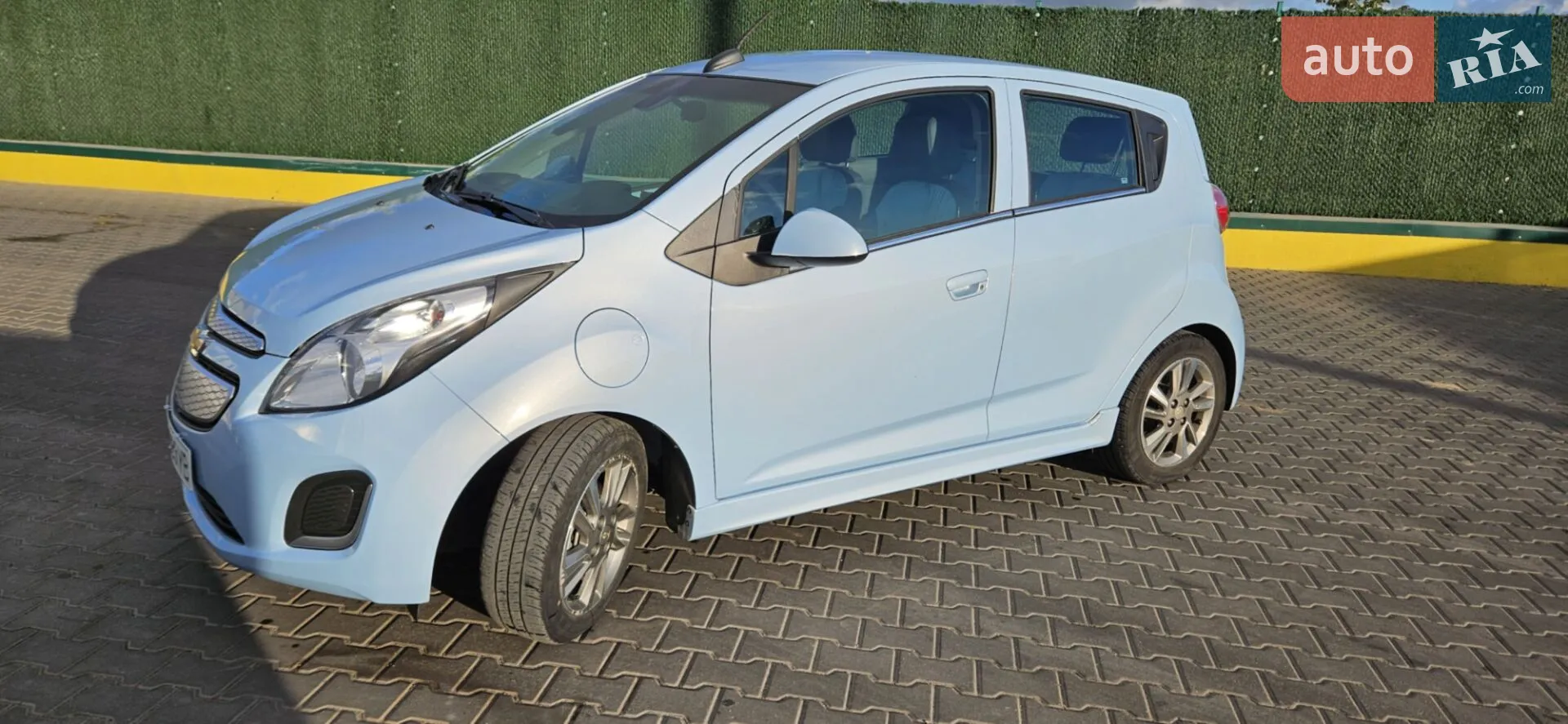 2015 Chevrolet Spark - мініатюра 3