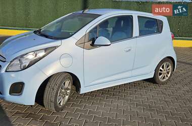 Хэтчбек Chevrolet Spark EV 2015 в 