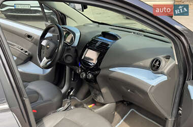 Хетчбек Chevrolet Spark EV 2014 в 