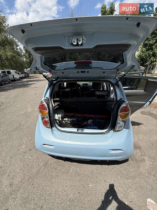 Хетчбек Chevrolet Spark EV 2016 в Києві