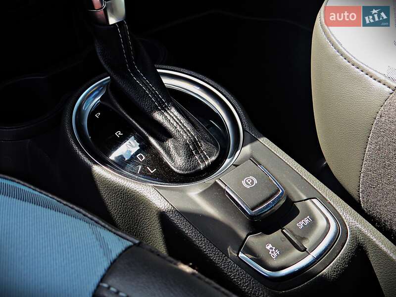 Хэтчбек Chevrolet Spark EV 2013 в Черкассах