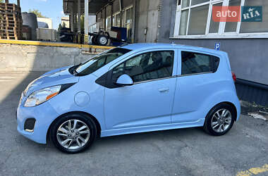 Хэтчбек Chevrolet Spark EV 2016 в Киеве
