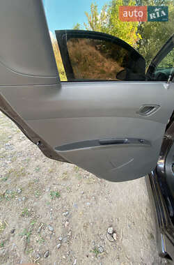 Хетчбек Chevrolet Spark EV 2013 в 
