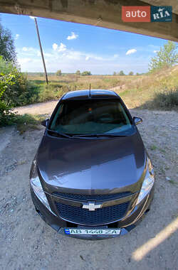 Хетчбек Chevrolet Spark EV 2013 в 