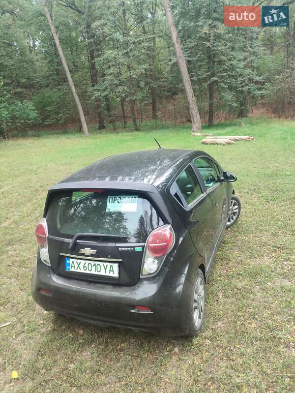 Хэтчбек Chevrolet Spark EV 2015 в Харькове