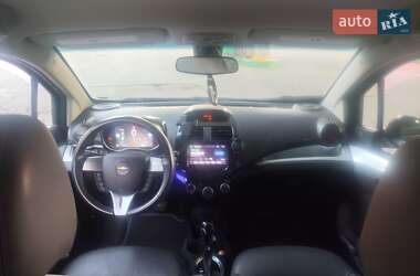 Хэтчбек Chevrolet Spark EV 2015 в 