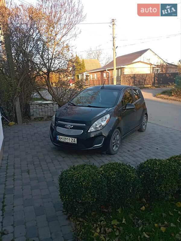 Хэтчбек Chevrolet Spark EV 2016 в Бердичеве