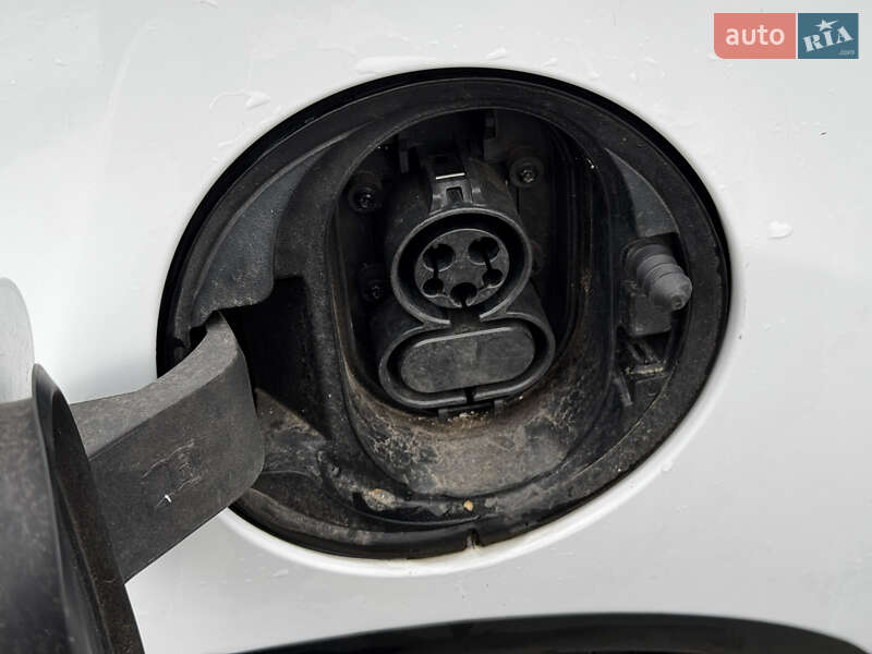 Хетчбек Chevrolet Spark EV 2013 в Кропивницькому