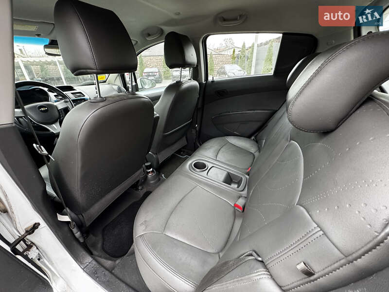 Хетчбек Chevrolet Spark EV 2013 в Кропивницькому