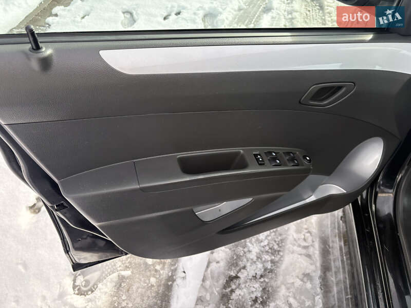 Хетчбек Chevrolet Spark EV 2015 в Трускавці