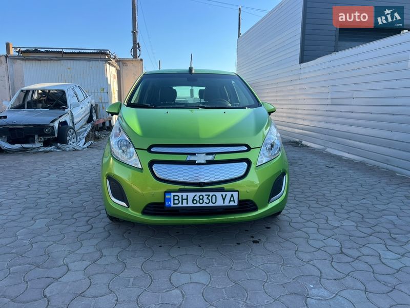 Универсал Chevrolet Spark EV 2015 в Одессе