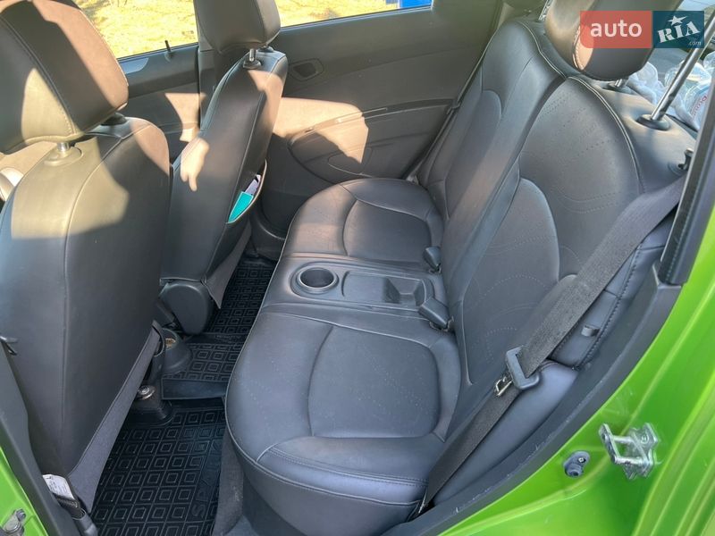 Универсал Chevrolet Spark EV 2015 в Одессе
