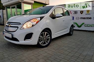 Хэтчбек Chevrolet Spark 2016 в Одессе