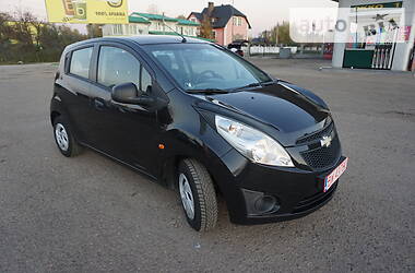 Хэтчбек Chevrolet Spark 2010 в Самборе