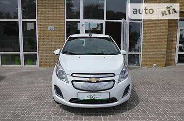 Хетчбек Chevrolet Spark 2015 в 