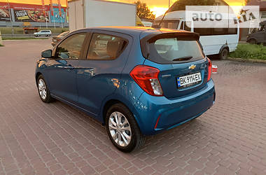 Хетчбек Chevrolet Spark 2018 в Рівному