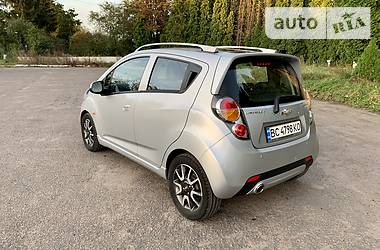 Хэтчбек Chevrolet Spark 2011 в Червонограде