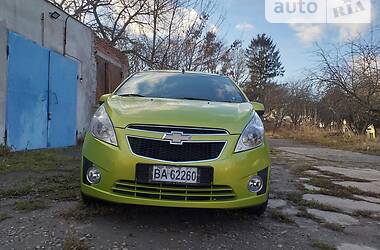 Хэтчбек Chevrolet Spark 2010 в Бурштыне