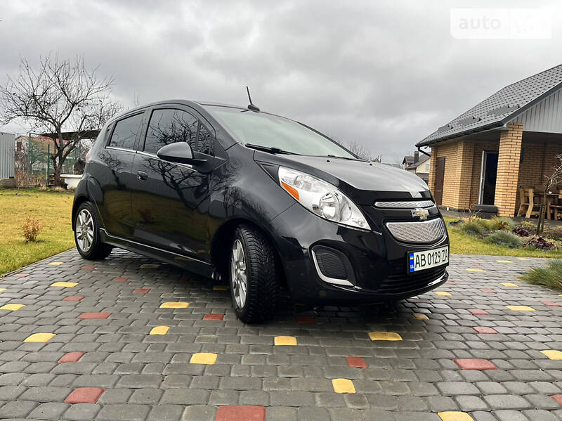 Хэтчбек Chevrolet Spark 2014 в Виннице