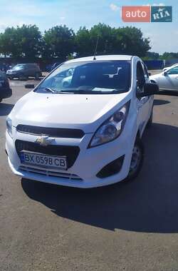 Хэтчбек Chevrolet Spark 2014 в Хмельницком