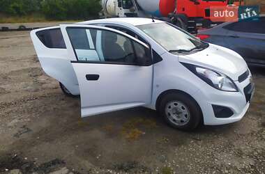 Хэтчбек Chevrolet Spark 2014 в Хмельницком