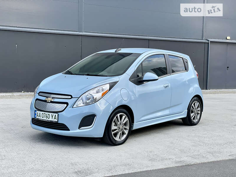 Хетчбек Chevrolet Spark 2016 в 