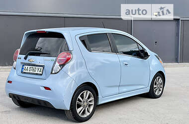 Хетчбек Chevrolet Spark 2016 в 