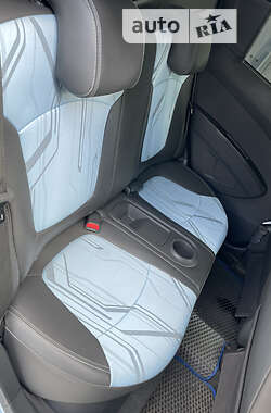 Хетчбек Chevrolet Spark 2016 в 