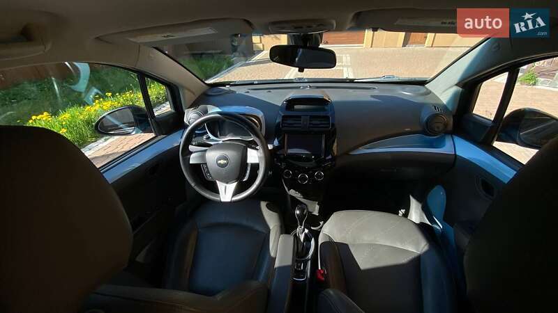 Хэтчбек Chevrolet Spark 2014 в Черновцах