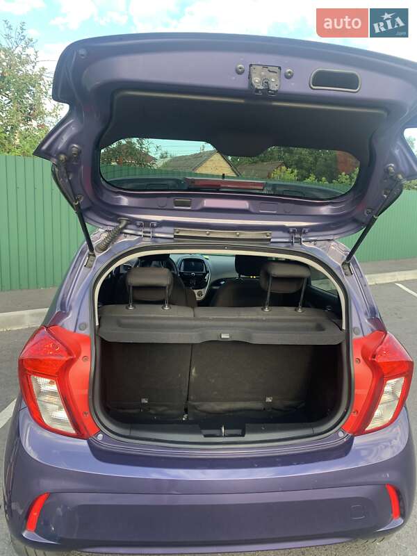 Хэтчбек Chevrolet Spark 2016 в Александрие