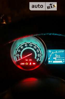 Хэтчбек Chevrolet Spark 2011 в 
