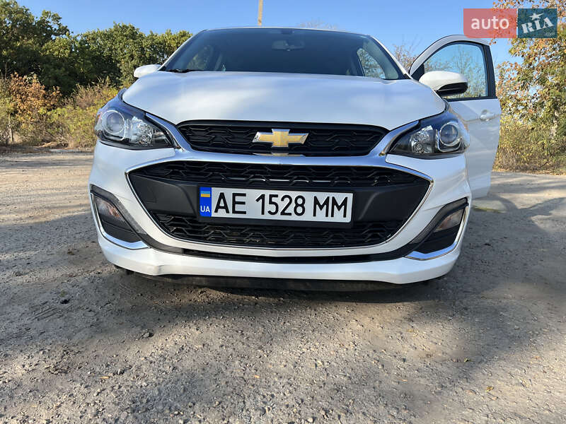 Хетчбек Chevrolet Spark 2018 в Дніпрі