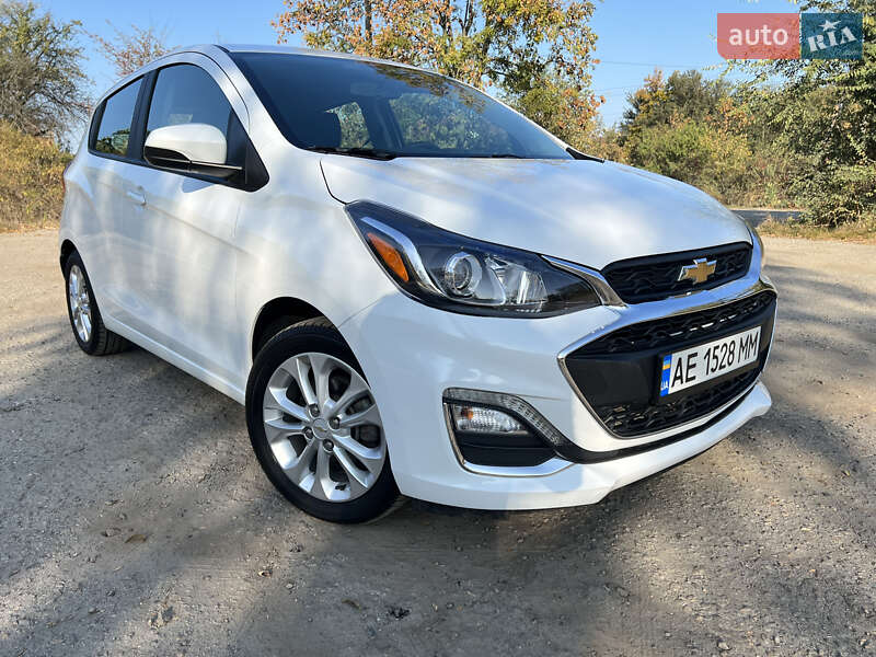 Хетчбек Chevrolet Spark 2018 в Дніпрі