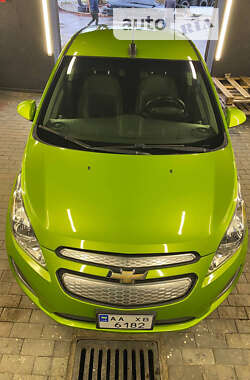 Хэтчбек Chevrolet Spark 2015 в Львове