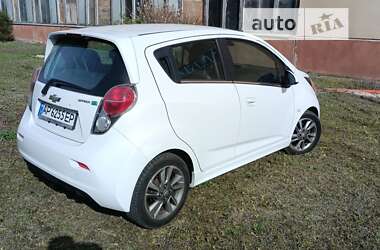 Хэтчбек Chevrolet Spark 2015 в Киеве