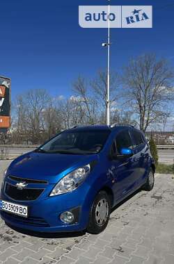 Хетчбек Chevrolet Spark 2010 в Тернополі