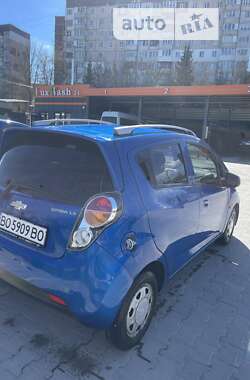 Хетчбек Chevrolet Spark 2010 в Тернополі