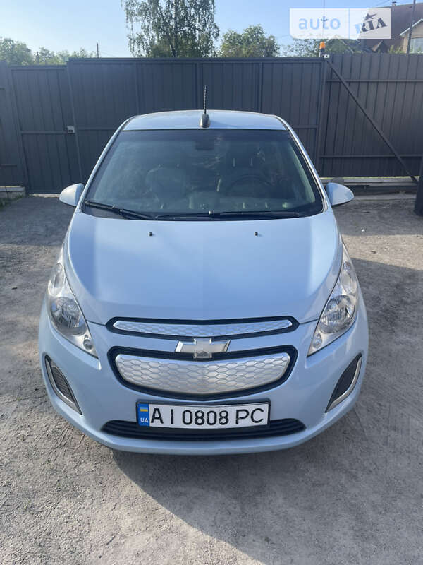 Хетчбек Chevrolet Spark 2015 в Фастові