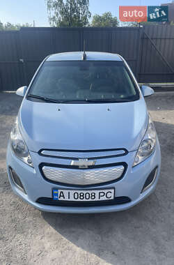 Хэтчбек Chevrolet Spark 2015 в 